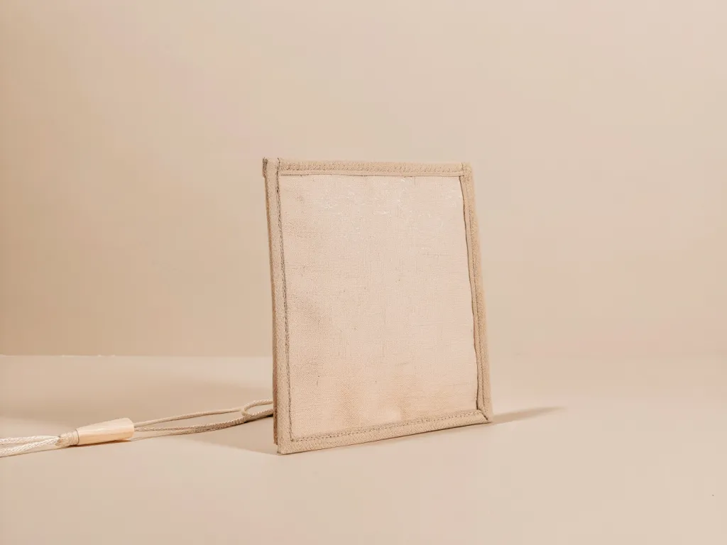 Вышитая картина на шёлке, 20×30